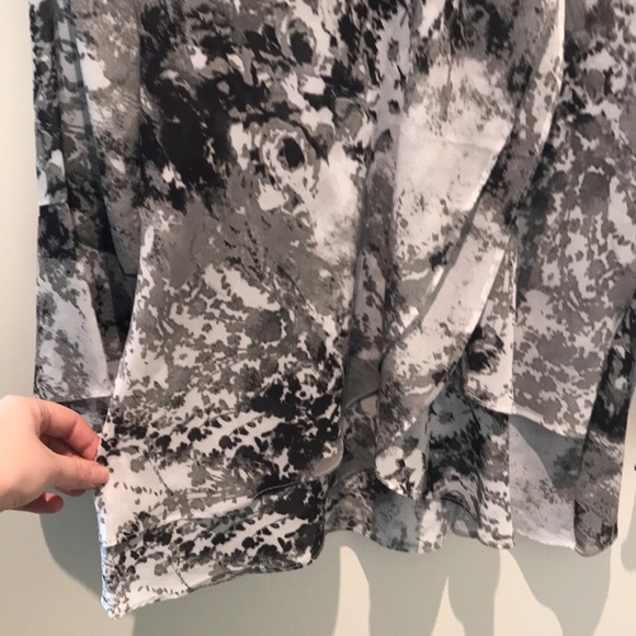 NESS bell sleeve top - Picture 4 of 7